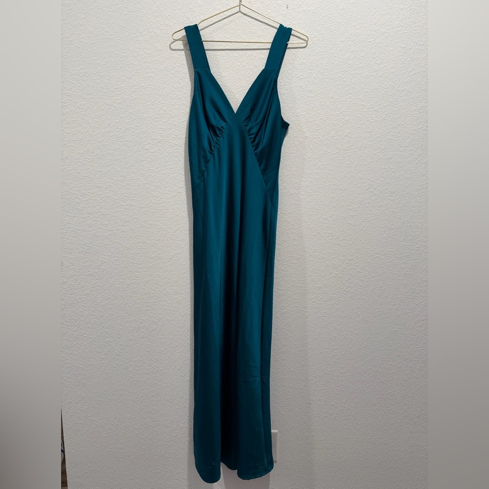 House of Harlow 1960 Satin Silky emerald green Teal Sleeveless maxi formal Dress